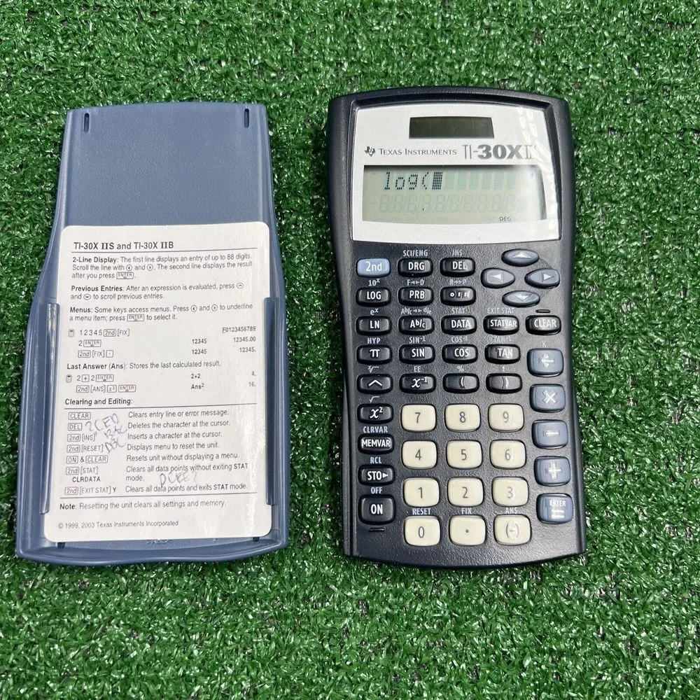 Texas Instruments TI-30X IIS Scientific‎ Calculator Solar Tested Works